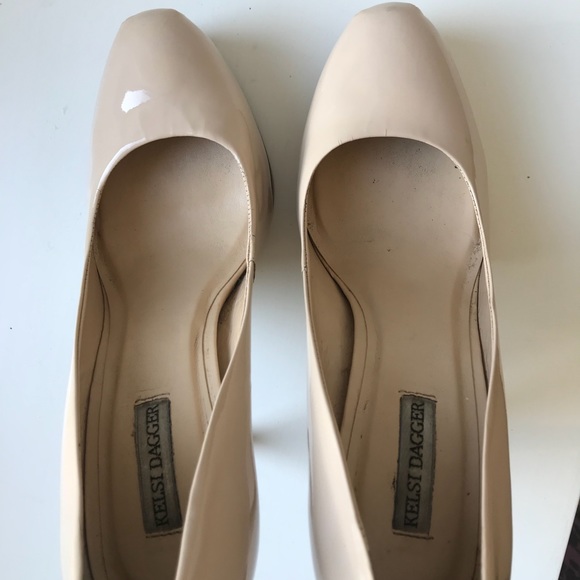 Kelsi Dagger Linzy Pump - Picture 5 of 8